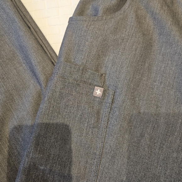 FIGS Kade Cargo Scrub Pants Womens Size Small Gray Teal Drawstring EUC - Picture 3 of 8